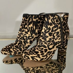 NWT!!! Louise et Cie Leopard Print Booties Sz 6